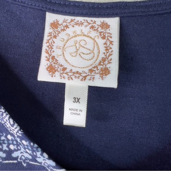 Truself Size 3X V-Neck Boho Short Cap Sleeve Blouse Navy Blue & White - Picture 4 of 8